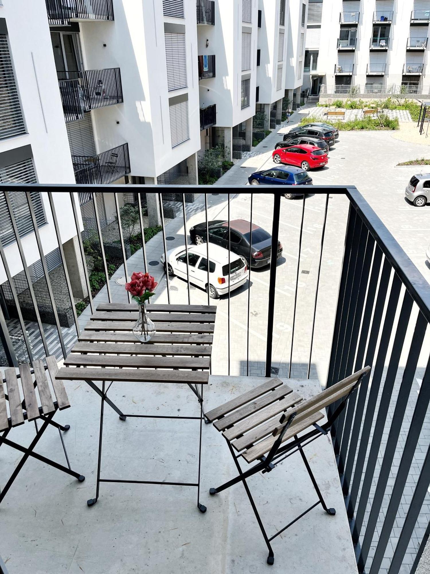Arigato Apartment ברנו מראה חיצוני תמונה