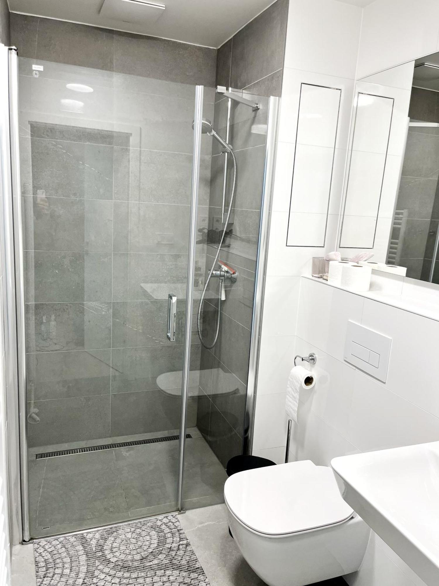 Arigato Apartment ברנו מראה חיצוני תמונה